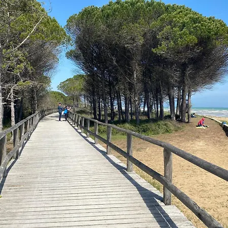 Modern Flat With Big Swimming Pool And Balcony Appartement Bibione
