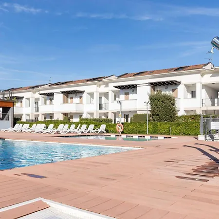 Modern Flat With Big Swimming Pool And Balcony