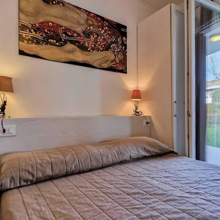 Modern Flat With Big Swimming Pool And Parking Appartement *