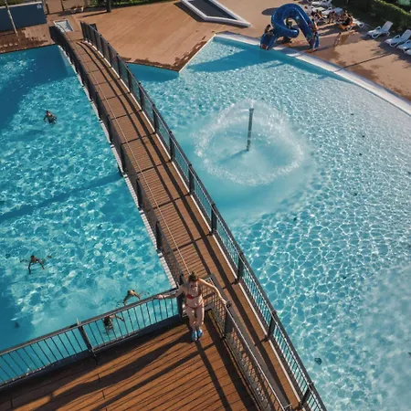 Appartement Modern Flat With Big Swimming Pool And Parking Bibione