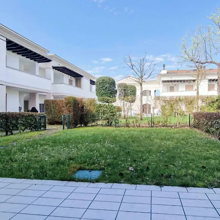 Appartement Modern Flat With Big Swimming Pool And Parking Bibione